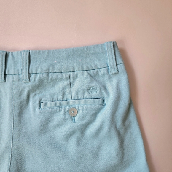 3" Leah Short in Offshore Green by Southern Tide - Picture 6 of 9